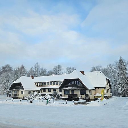 Hotel Karupesa Отепяе Екстер'єр фото