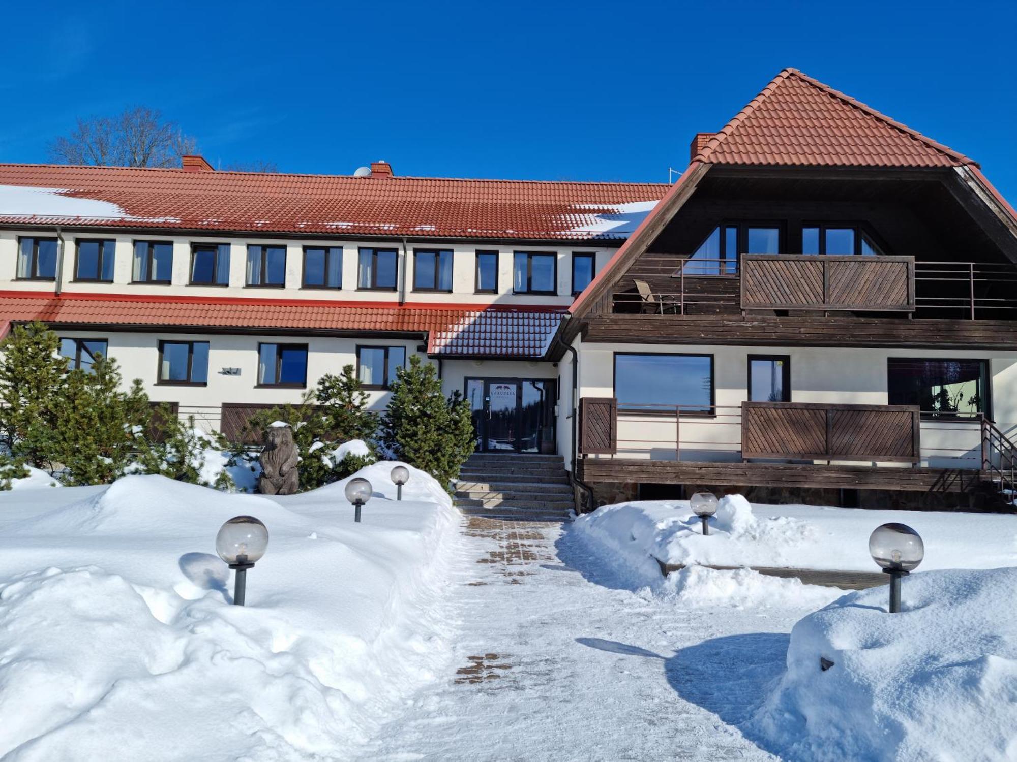 Hotel Karupesa Отепяе Екстер'єр фото