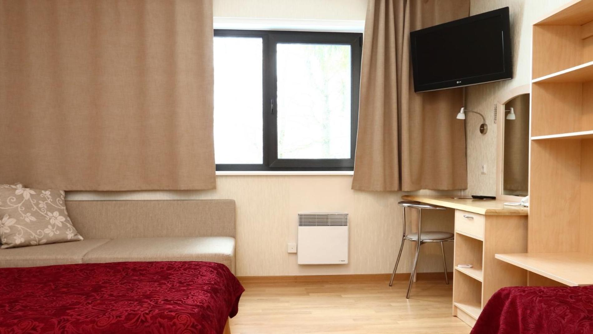 Hotel Karupesa Отепяе Екстер'єр фото