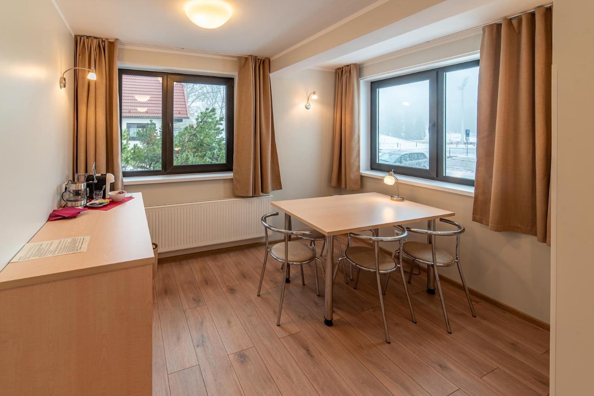 Hotel Karupesa Отепяе Екстер'єр фото