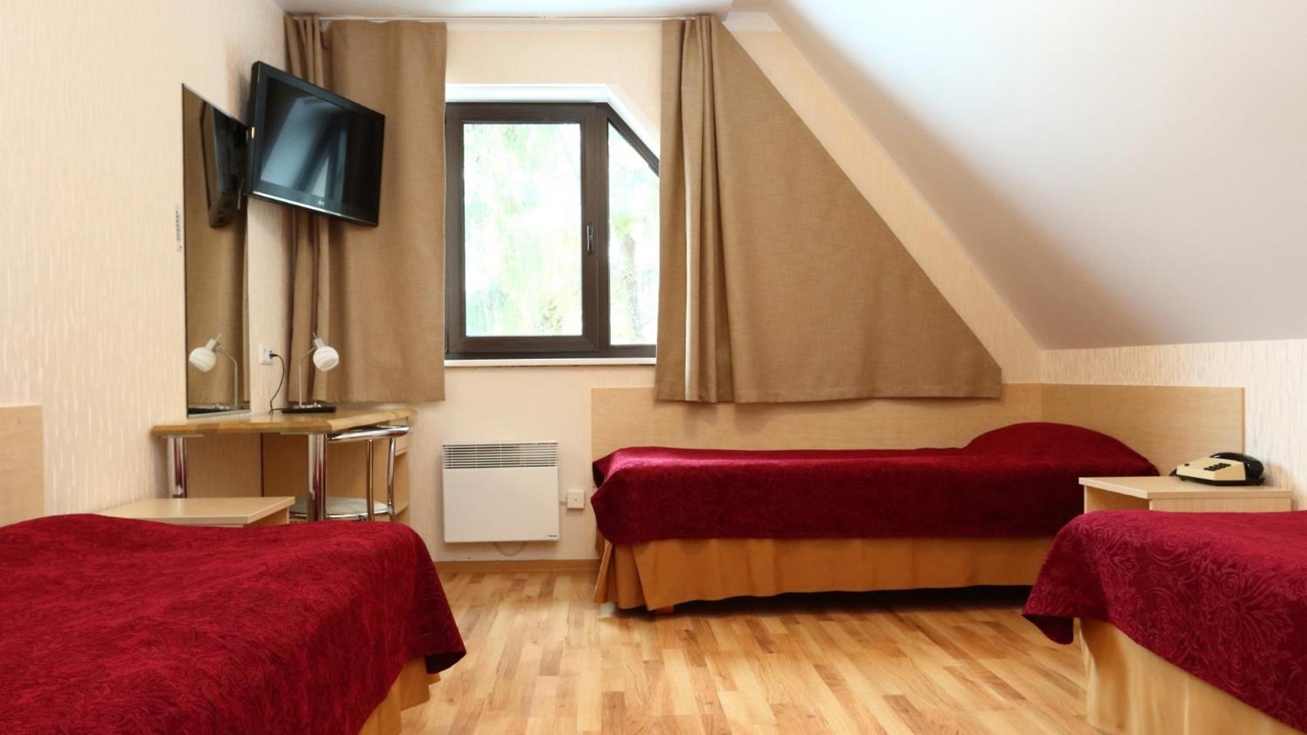 Hotel Karupesa Отепяе Екстер'єр фото